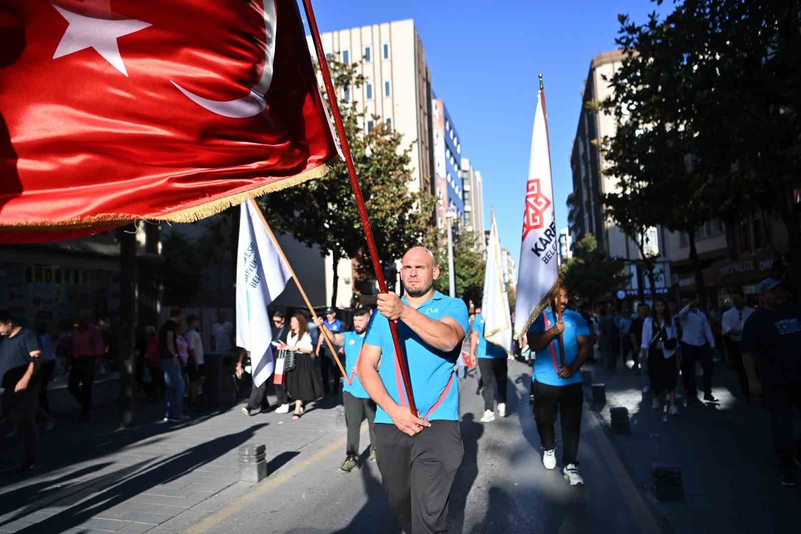 Başkan Akın: Kurtdereli Mehmet Pehlivan’a sahip çıkacağız
