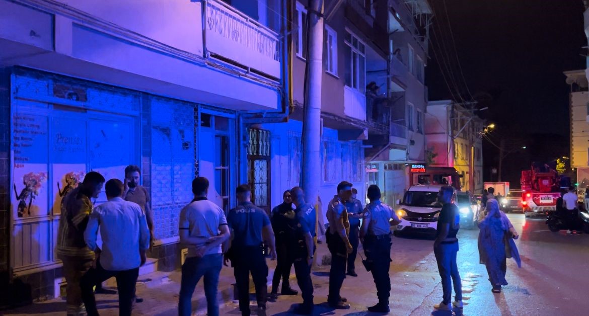 Benzin bidonu bomba gibi patladı, mahalle ayağa kalktı
