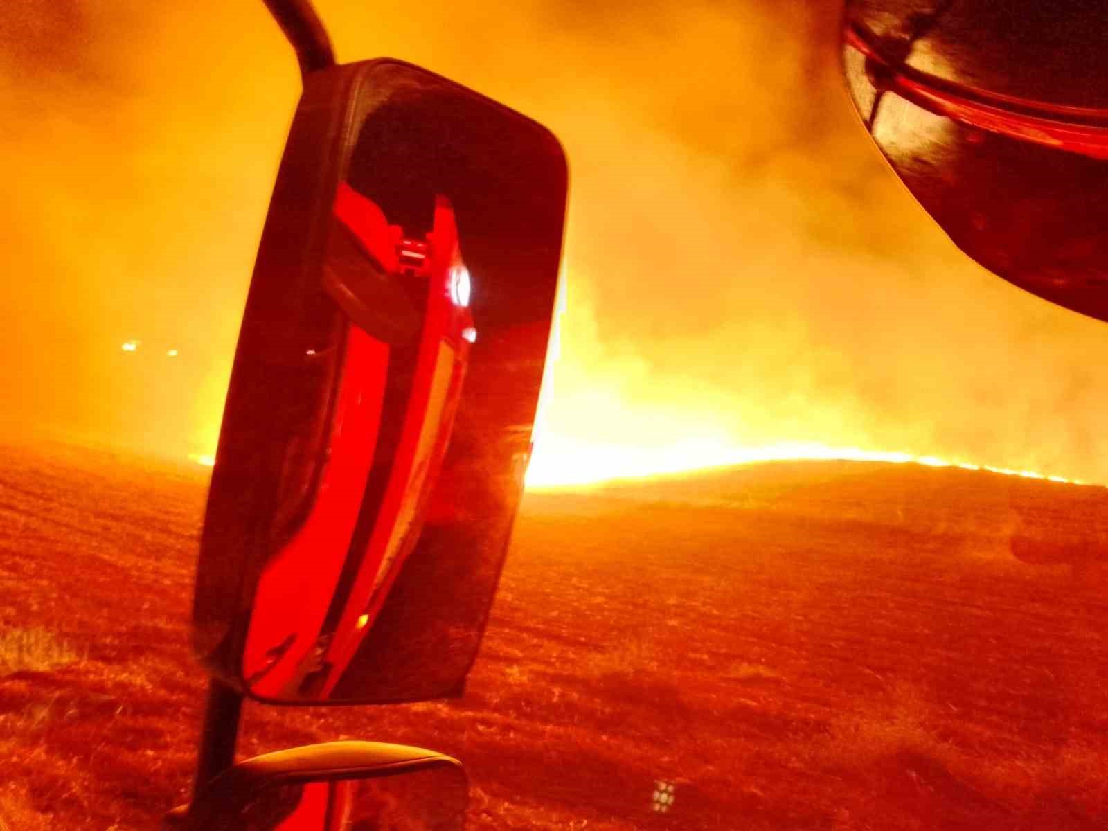 Diyarbakır’da anız yangını: Bin dönüm arazi zarar gördü
