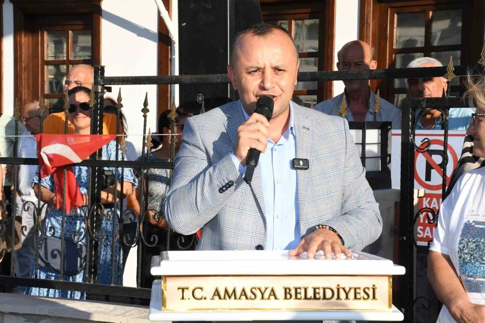 Belediyeden Hacılar Meydanına ‘Elma Kafe’
