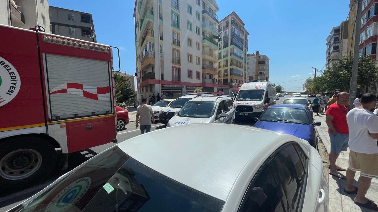 Kapaklı’da yatakta çakmakla oynayan çocuk yangın çıkardı