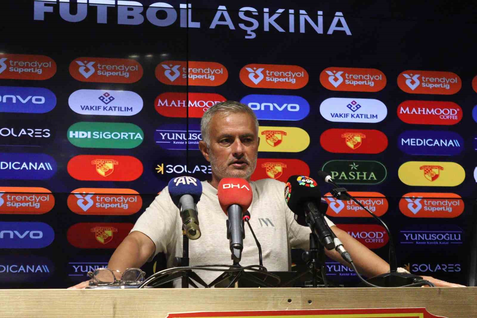 Jose Mourinho: “Türk futboluna adapte olmam gerekiyor”