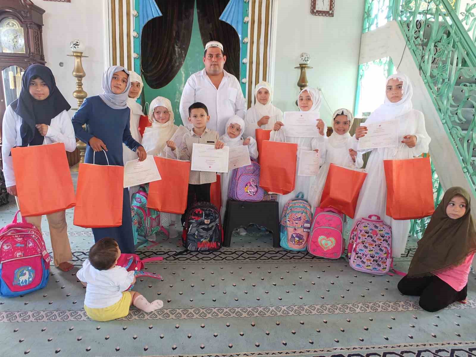 Burhaniye Çoruk köyünde toplu hatim cemiyeti düzenlendi
