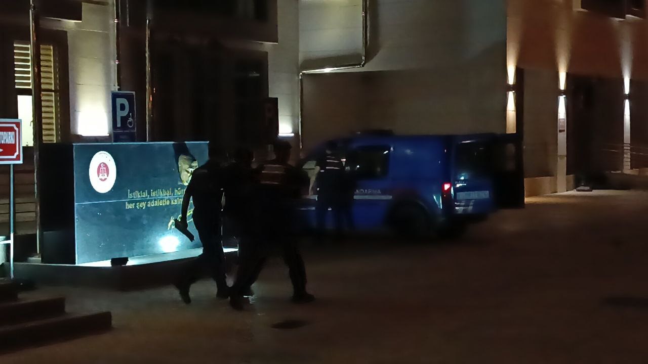 Yanan otomobildeki cesetle ilgili 1 tutuklama
