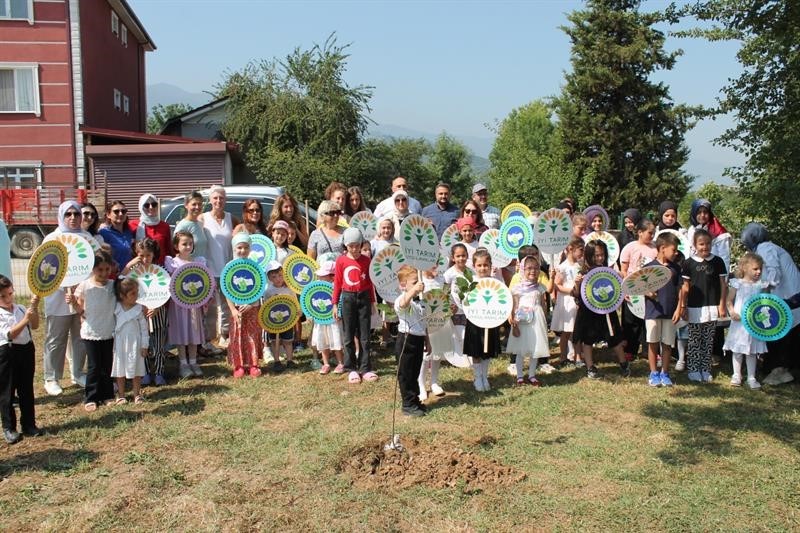 Çocuklara organik ve iyi tarım uygulamaları öğretildi