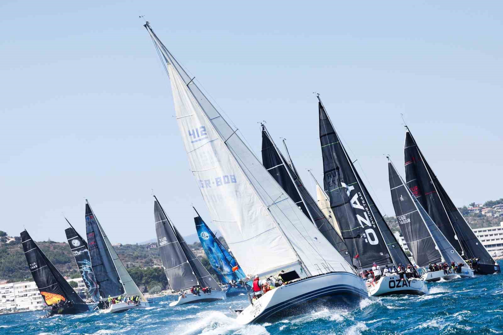 Aegeanlink Regatta’da kupayı Arkas Sailing Team kaldırdı
