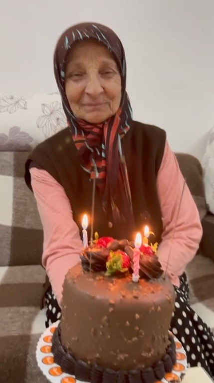 Alzheimer hastası yaşlı kadından 1 aydır haber alınamıyor
