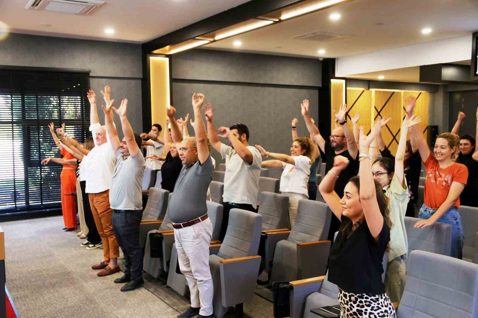 Kütahya OSB’de &quot;Şu Dünyadaki En Mutlu Kişi&quot; semineri