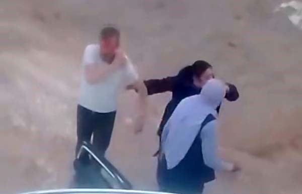 Siverek&rsquo;te yol verme kavgasında kan aktı: 3 yaralı 