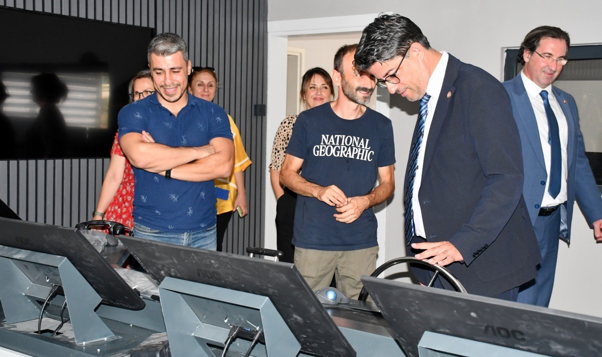 Rektör Erenoğlu, Denizcilik Eğitim Merkezi İnşaatında incelemelerde bulundu