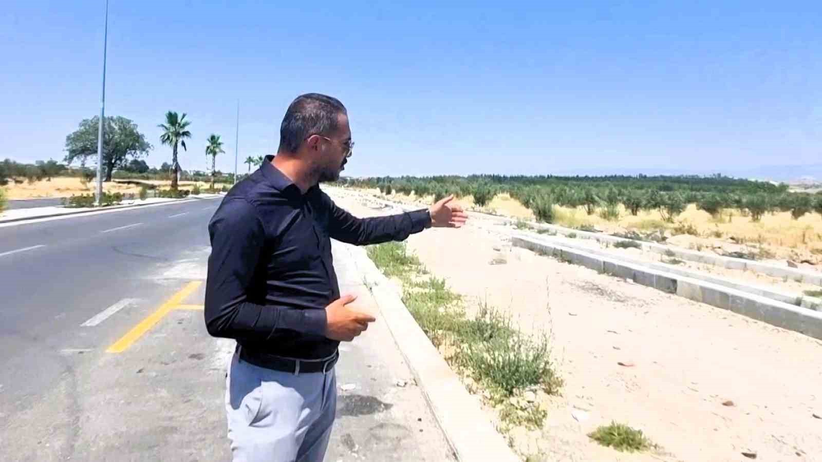 Pamukkale&rsquo;de &ccedil;&ouml;z&uuml;m i&ccedil;in yapılan yol vatandaşın başına dert oldu
