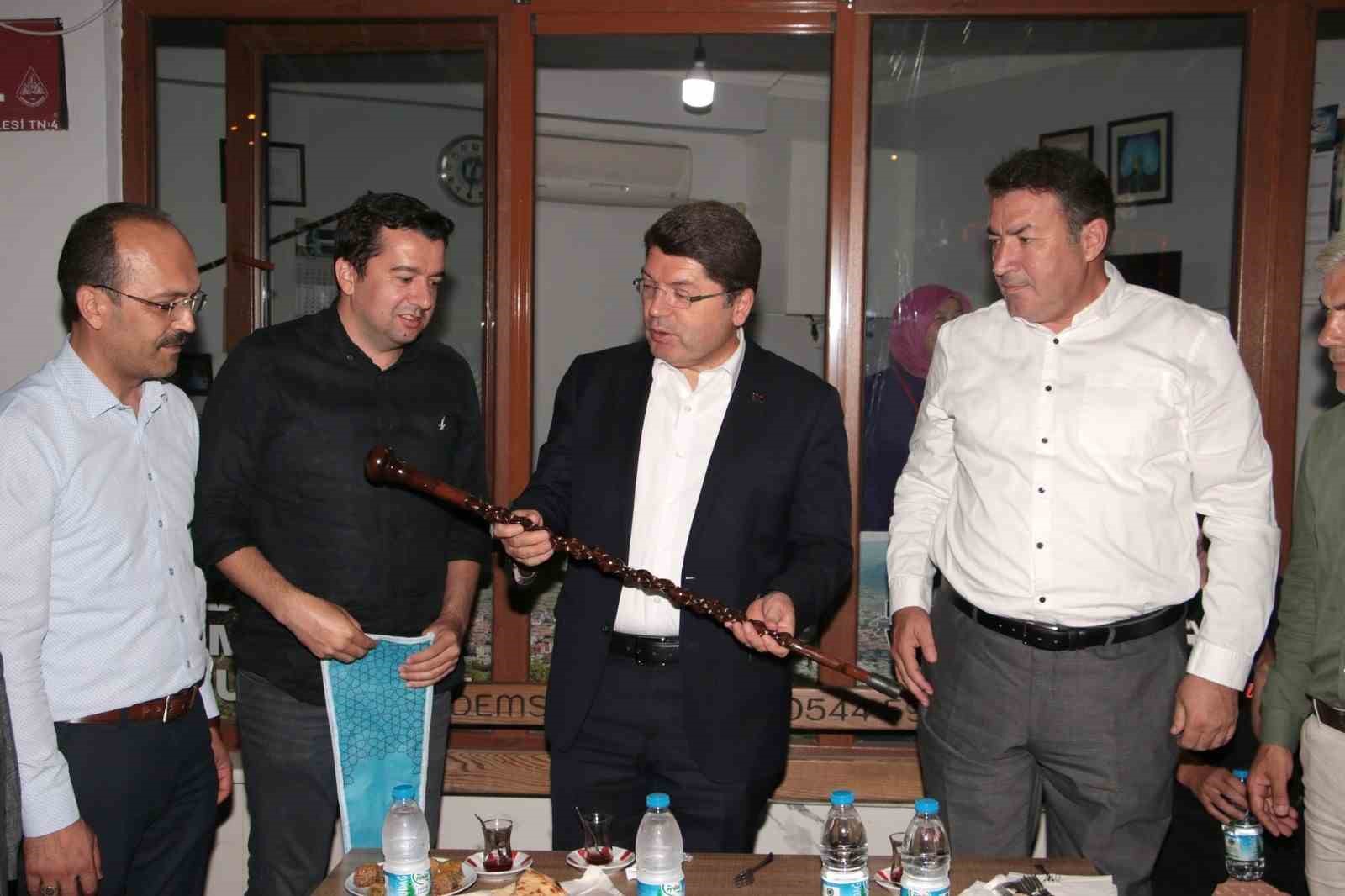 Bakan Tunç Devrek’i ziyaret etti