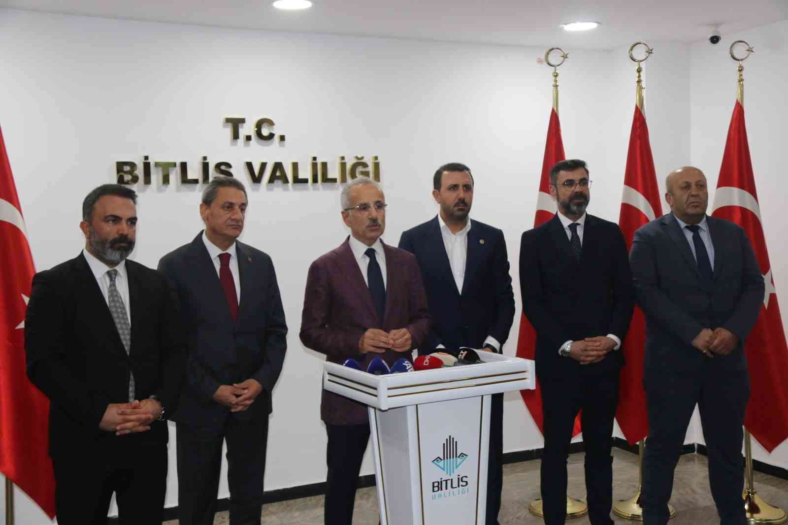 Bakan Uraloğlu: &ldquo;T&uuml;rkiye&rsquo;nin ulaşım ve iletişim altyapısına 277 milyar dolar yatırım ger&ccedil;ekleştirdik&rdquo;
