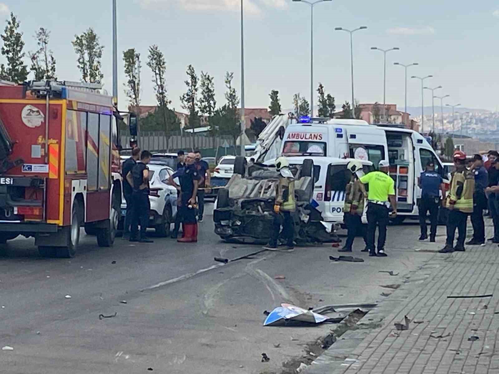 Etimesgut&rsquo;ta trafik kazası: 1 &ouml;l&uuml;, 1 yaralı
