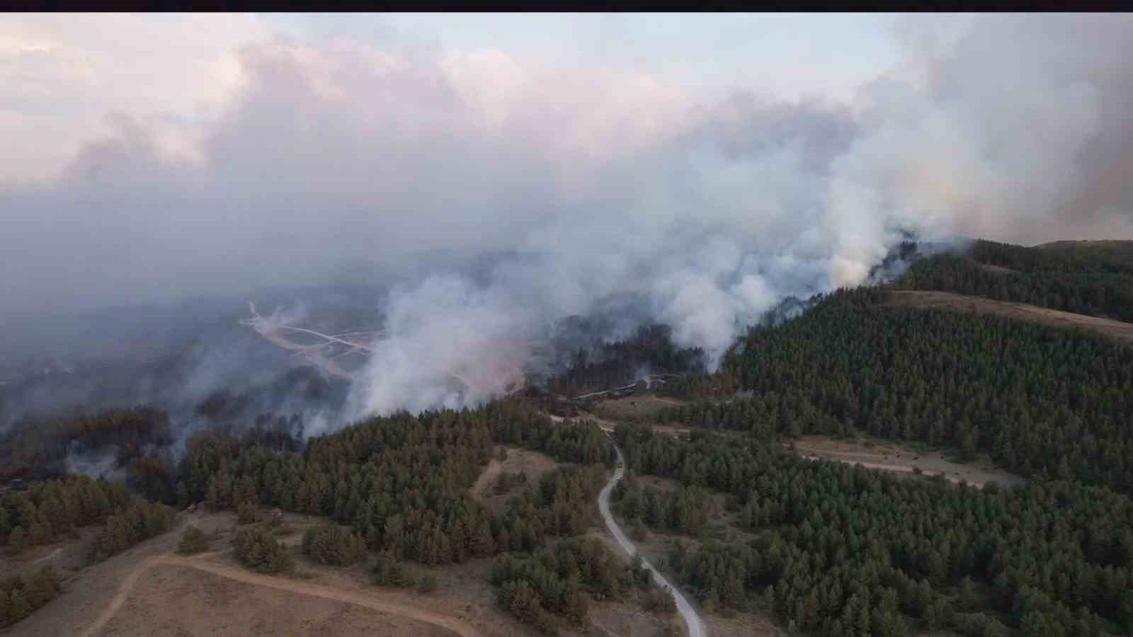 Gerede&rsquo;deki yangın alanı havadan g&ouml;r&uuml;nt&uuml;lendi
