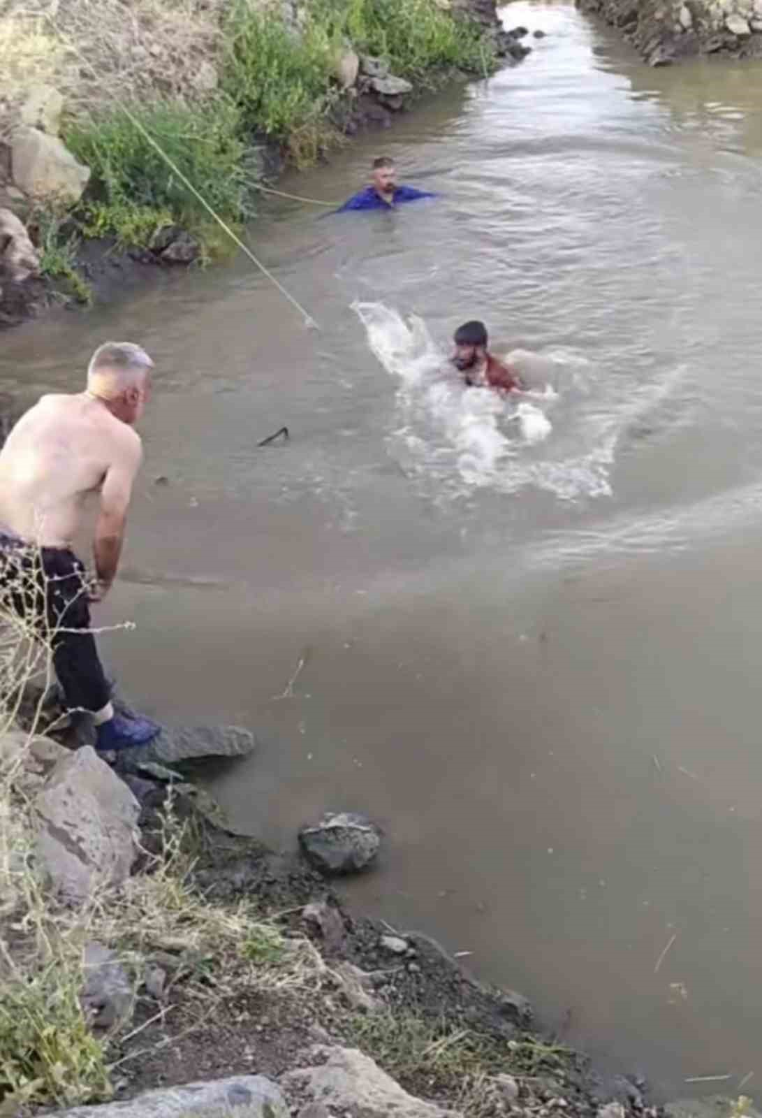 Siverek’te sulama göletine giren çocuk boğuldu
