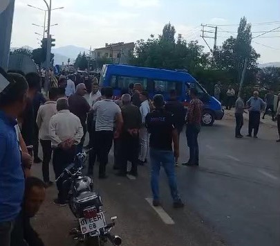 Deprem konutlarının yapılacağı alan vatandaşları karşı karşıya getirdi
