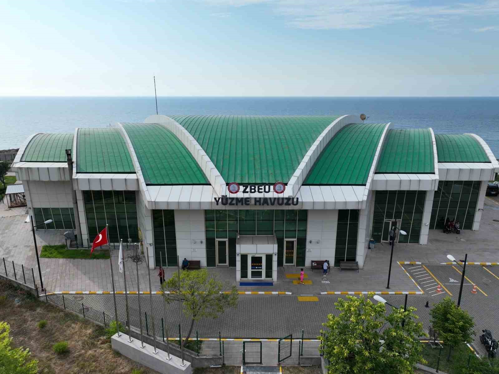 BEUN Yüzme Havuzu’nda gerçekleştirilen kurslar büyük ilgi görüyor