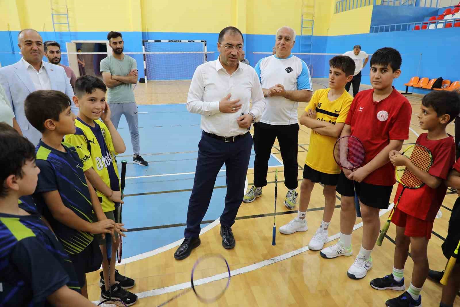 Badminton Gelişim Kampı Ağrı’da başladı