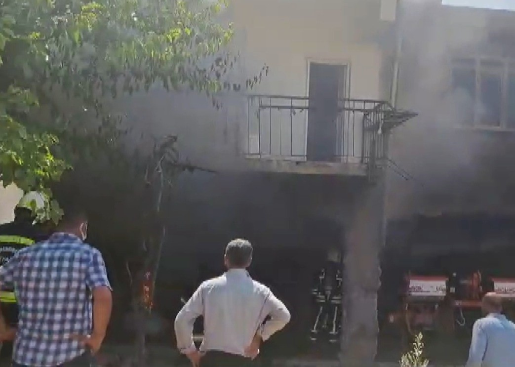 Kahramanmaraş&rsquo;ta ikamet yangını
