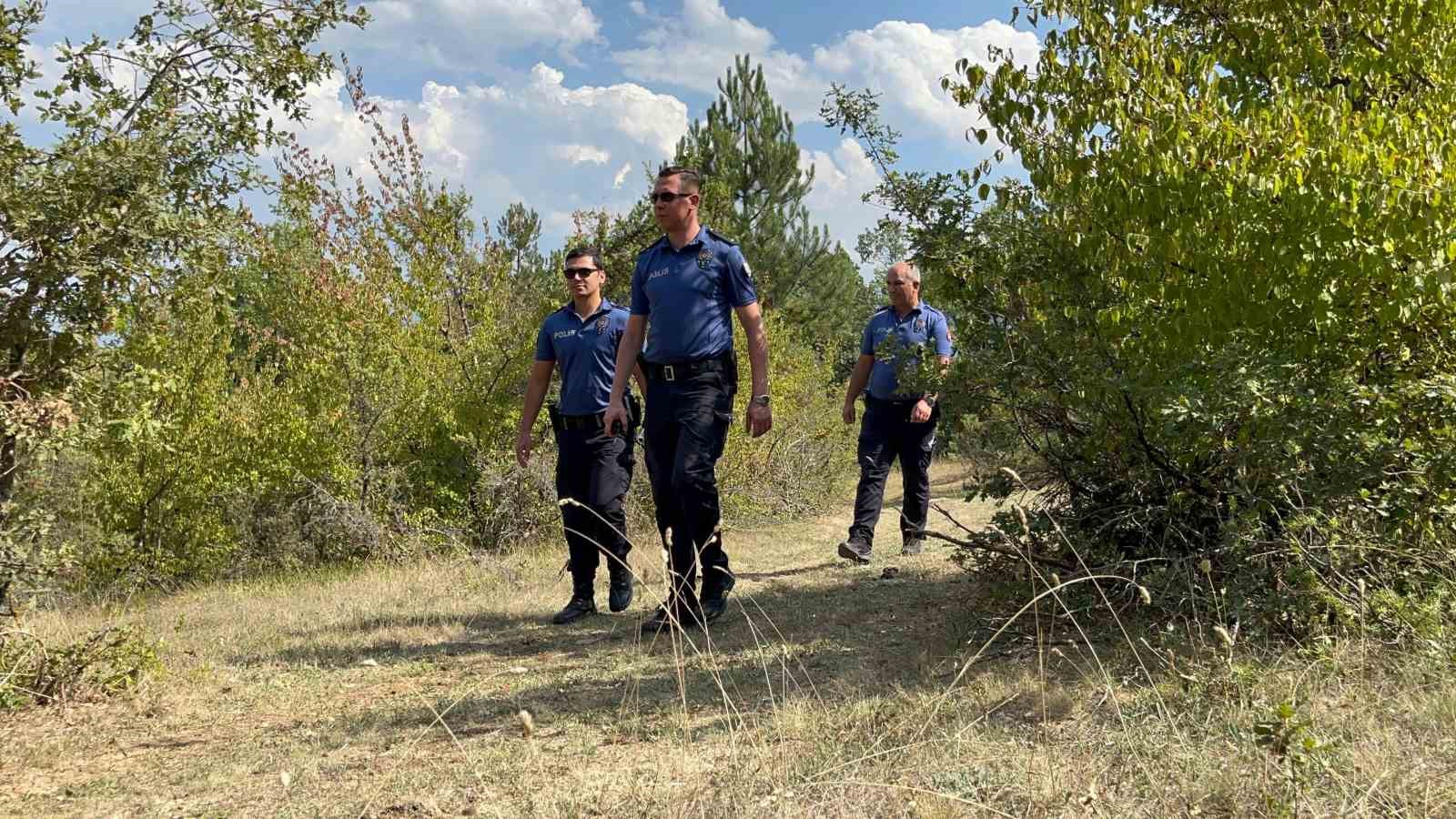 Ormanlara giriş yasağı olan Bolu’da polis ekiplerinden habersiz kuş uçmuyor