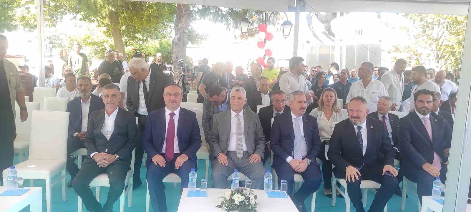 Ticaret Bakanı Bolat’tan, buğday ve ayçiçeği ithalatı açıklaması
