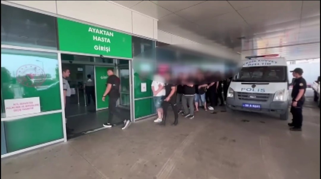 Kırklareli&rsquo;de 10 adrese eş zamanlı uyuşturucu operasyonu: 14 g&ouml;zaltı
