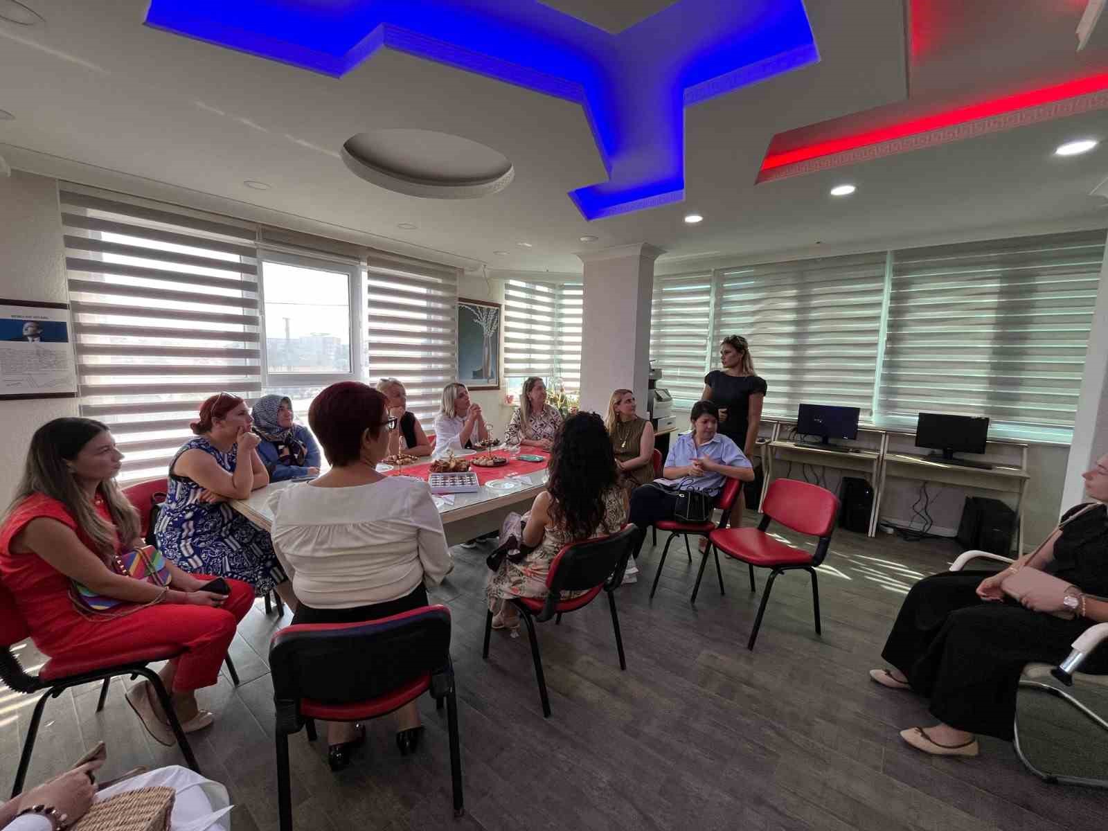 Balıkesir Kadın Girişimciler İl İcra Kurulu&rsquo;ndan Erdek ve Bandırma Ticaret Odası&rsquo;na ziyaret
