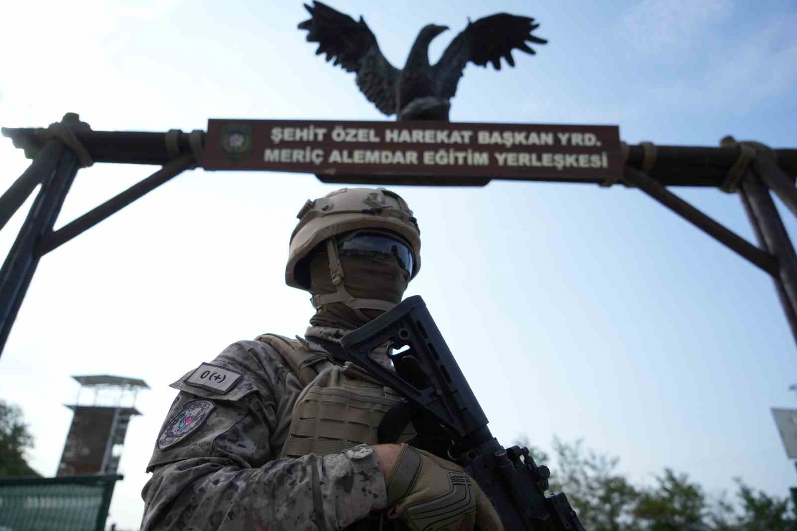 (&Ouml;zel) Polis &Ouml;zel Harekat&rsquo;tan nefes kesen tatbikat
