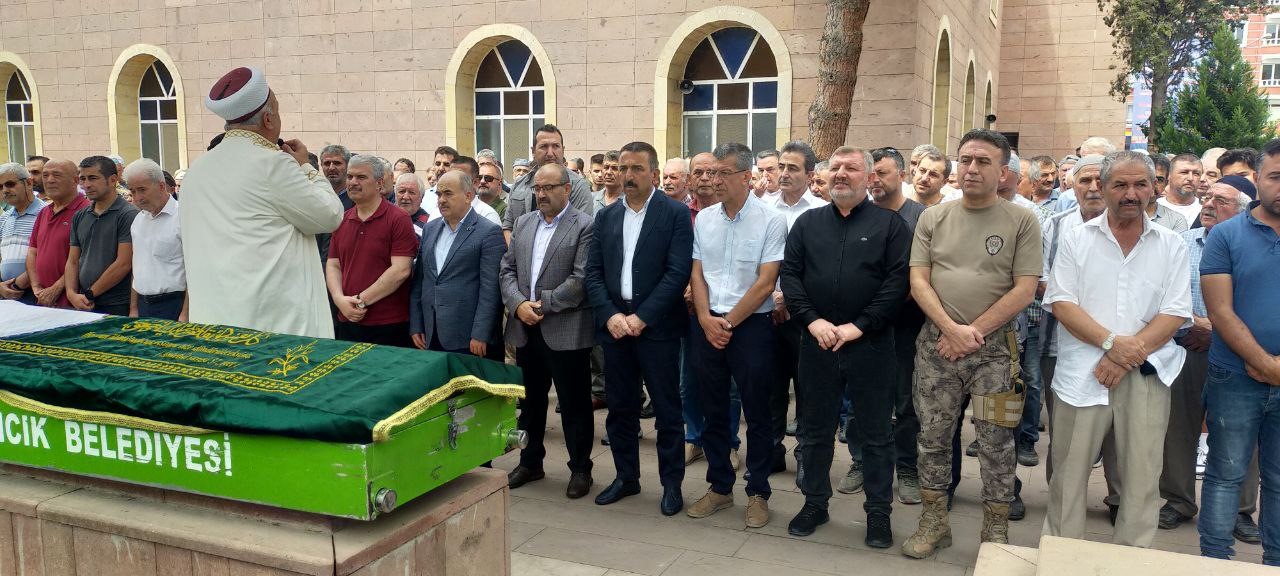 M&uuml;lkiye Teftiş Kurulu Başkanı Akın&rsquo;ın acı g&uuml;n&uuml;
