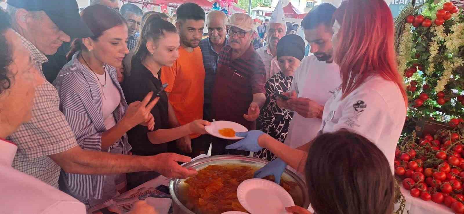 Aydın ve Kuşadası’nın lezzetleri uluslararası festivalde görücüye çıktı
