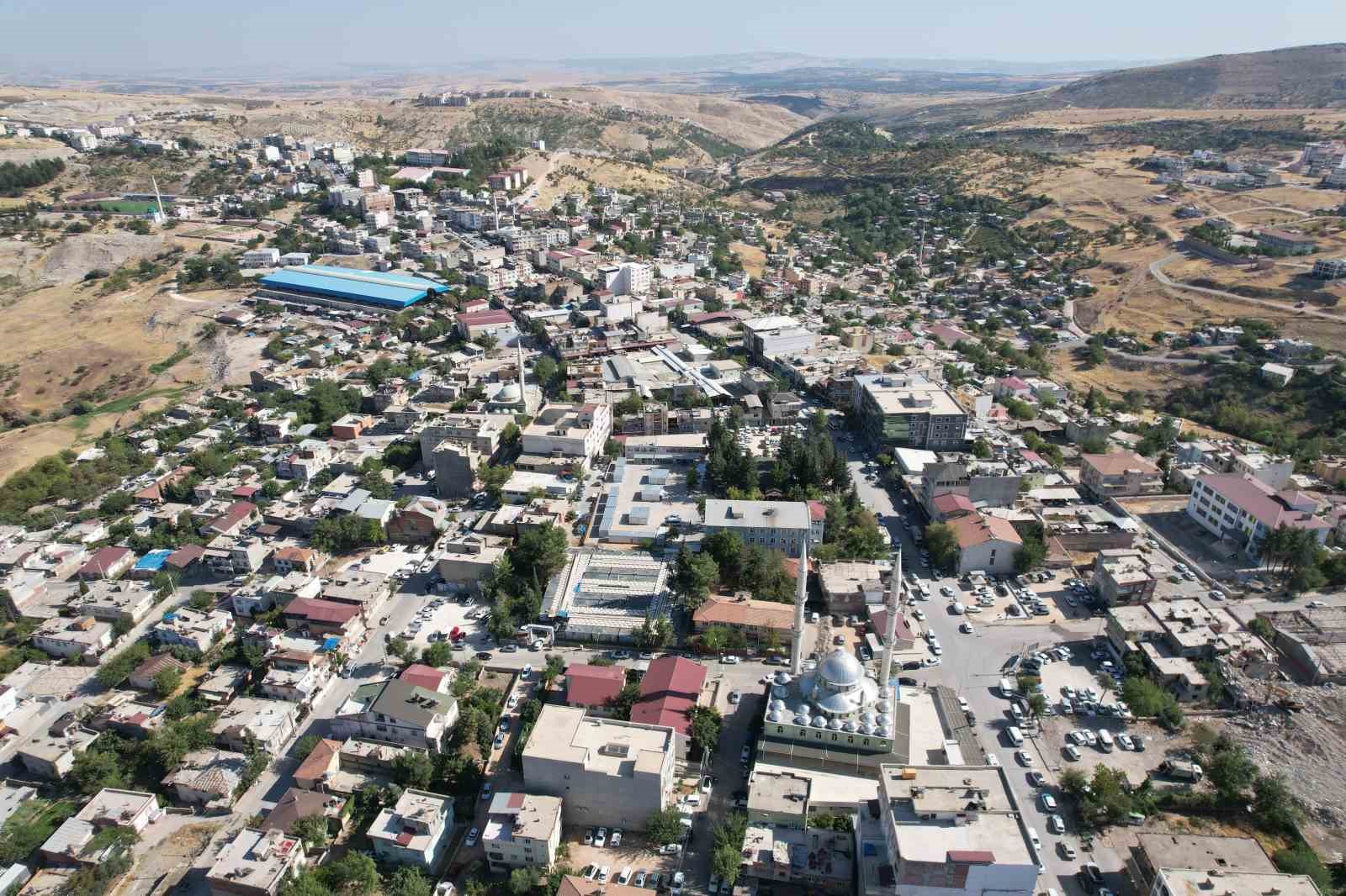 Besni ilçesinde ‘Kent meydanı’ projesi hayata geçiriliyor