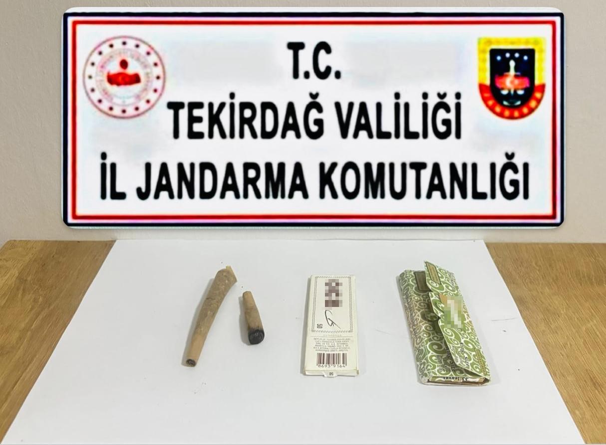 Tekirdağ&rsquo;da uyuşturucu operasyonları: Kokain, esrar ve eroin ele ge&ccedil;irildi
