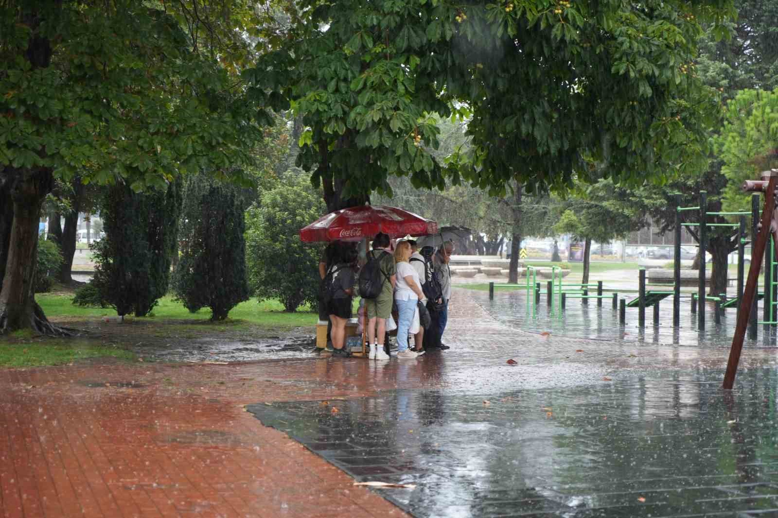 Samsun’da sürpriz sağanak
