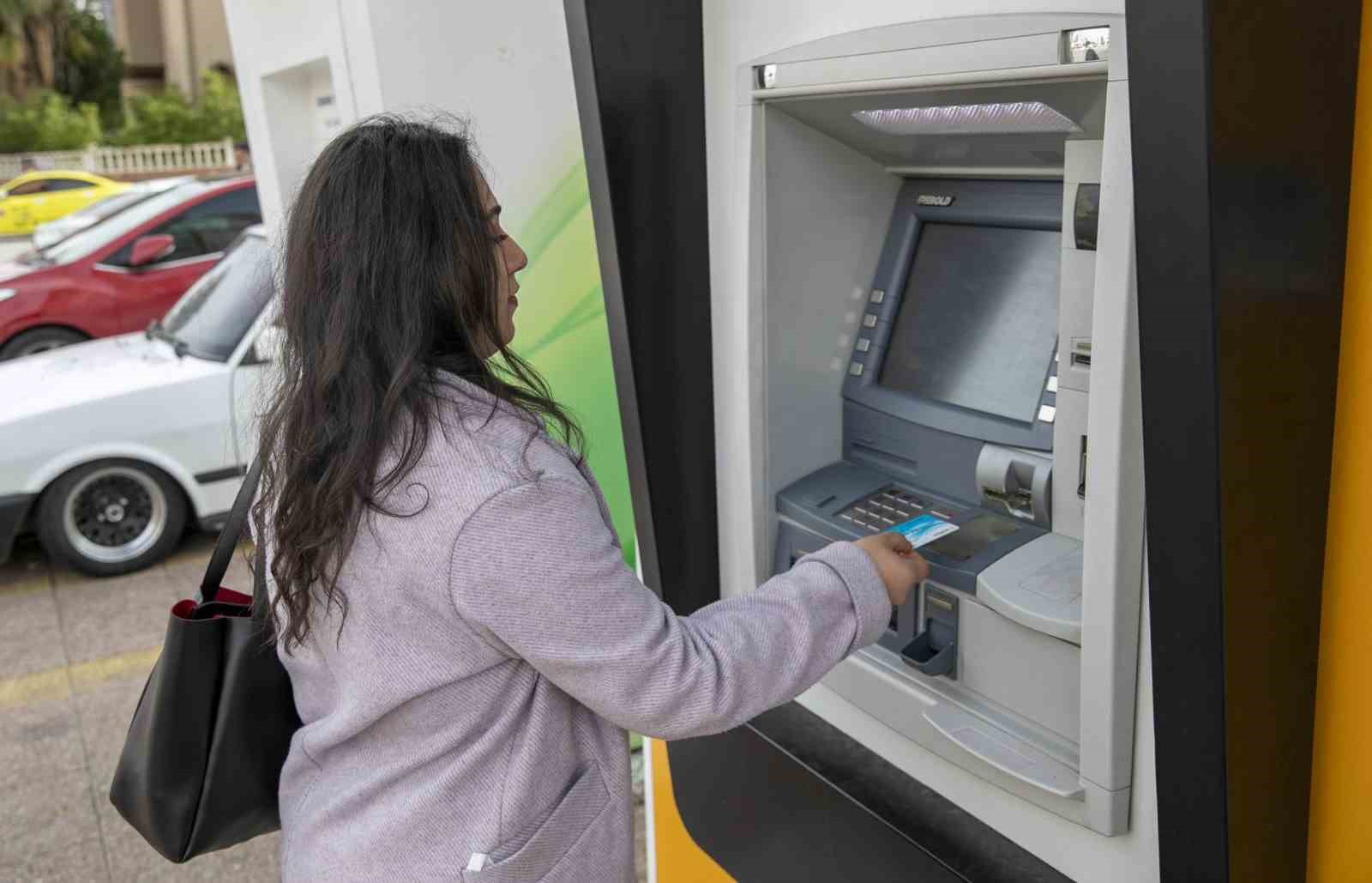 Mersin B&uuml;y&uuml;kşehir Belediyesi&rsquo;nin &ouml;ğrenim yardımı başvuruları başladı
