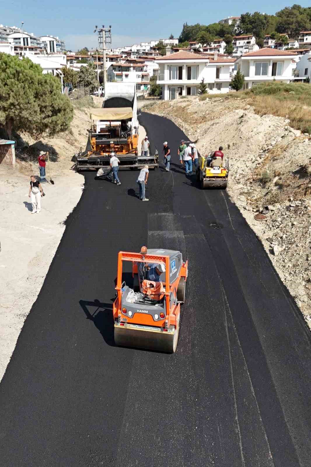 Kuşadası modern ve konforlu yollara kavuşmaya devam ediyor
