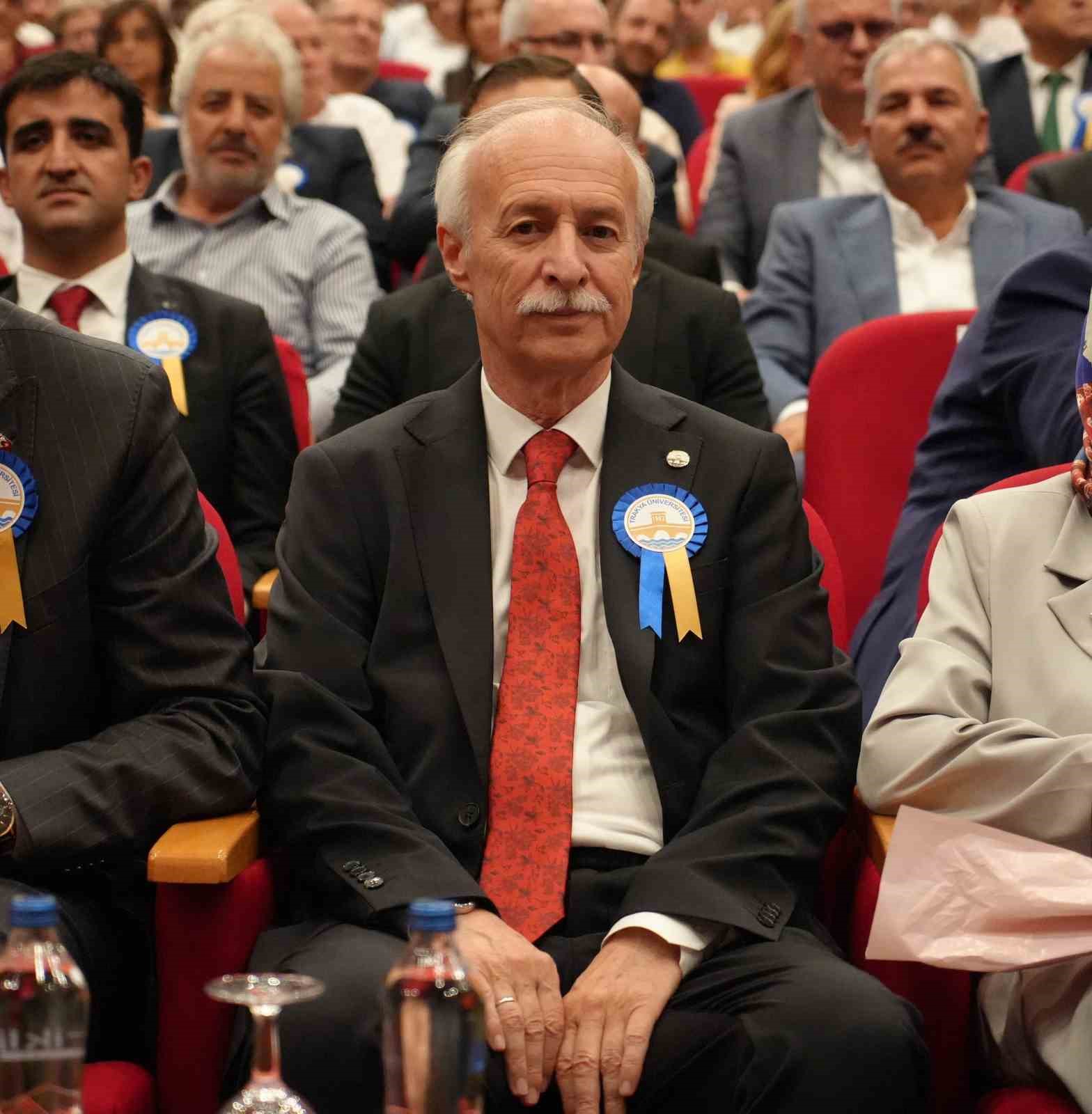 Edirne&rsquo;de yeni rekt&ouml;r Prof. Dr. Hatipler g&ouml;revi devraldı
