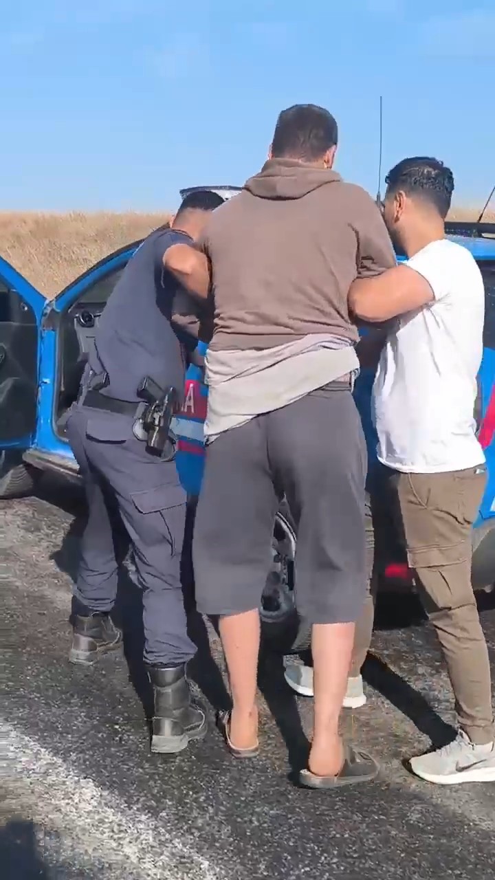 Karısını &ouml;ld&uuml;ren zanlı intihar etmeye &ccedil;alıştı: O anlar kamerada
