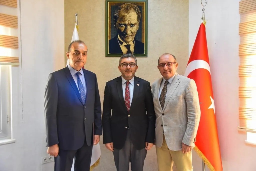 4 fak&uuml;ltenin yeni dekan atamaları yapıldı

