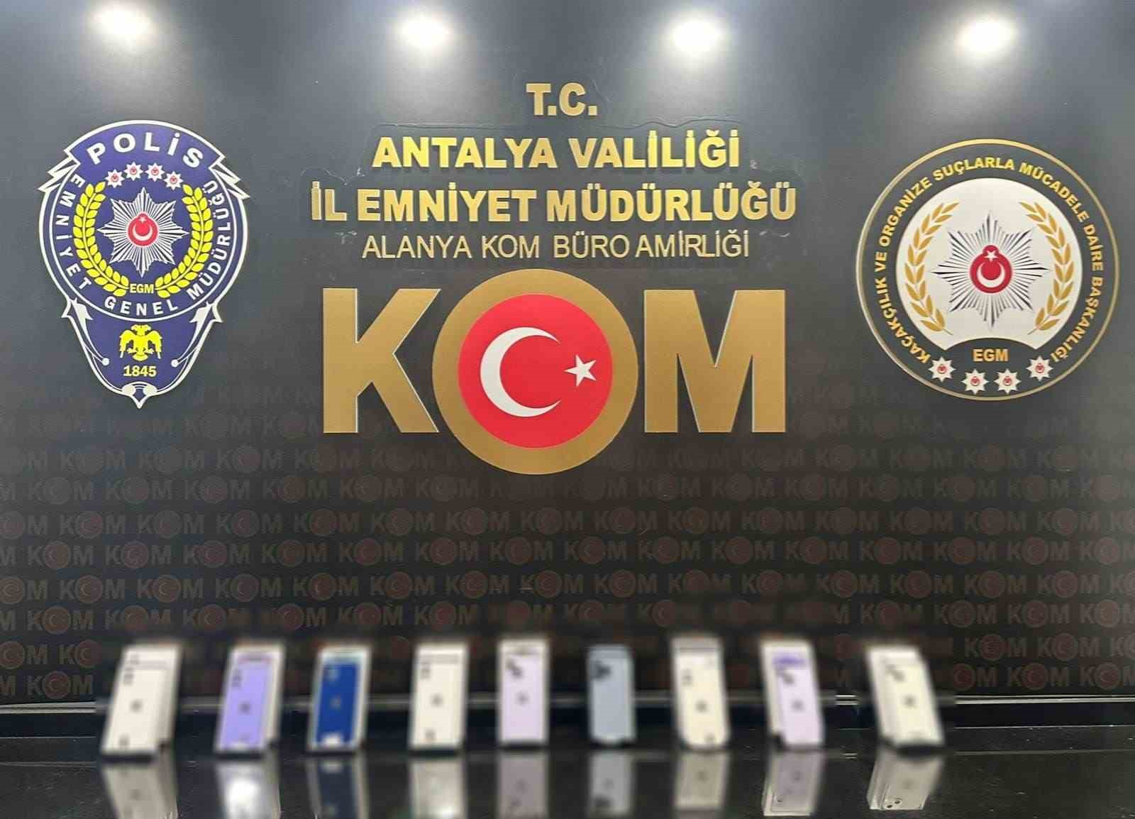 Antalya’da kaçakçılık operasyonu
