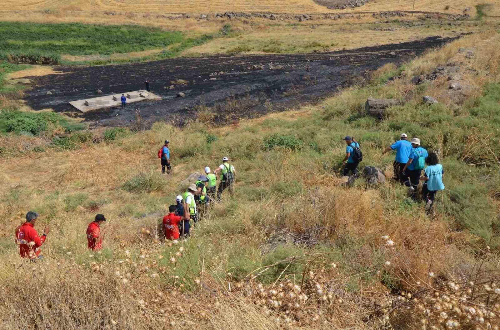 Dicle Arama Kurtarma ekipleri kayıp Narin için seferber oldu