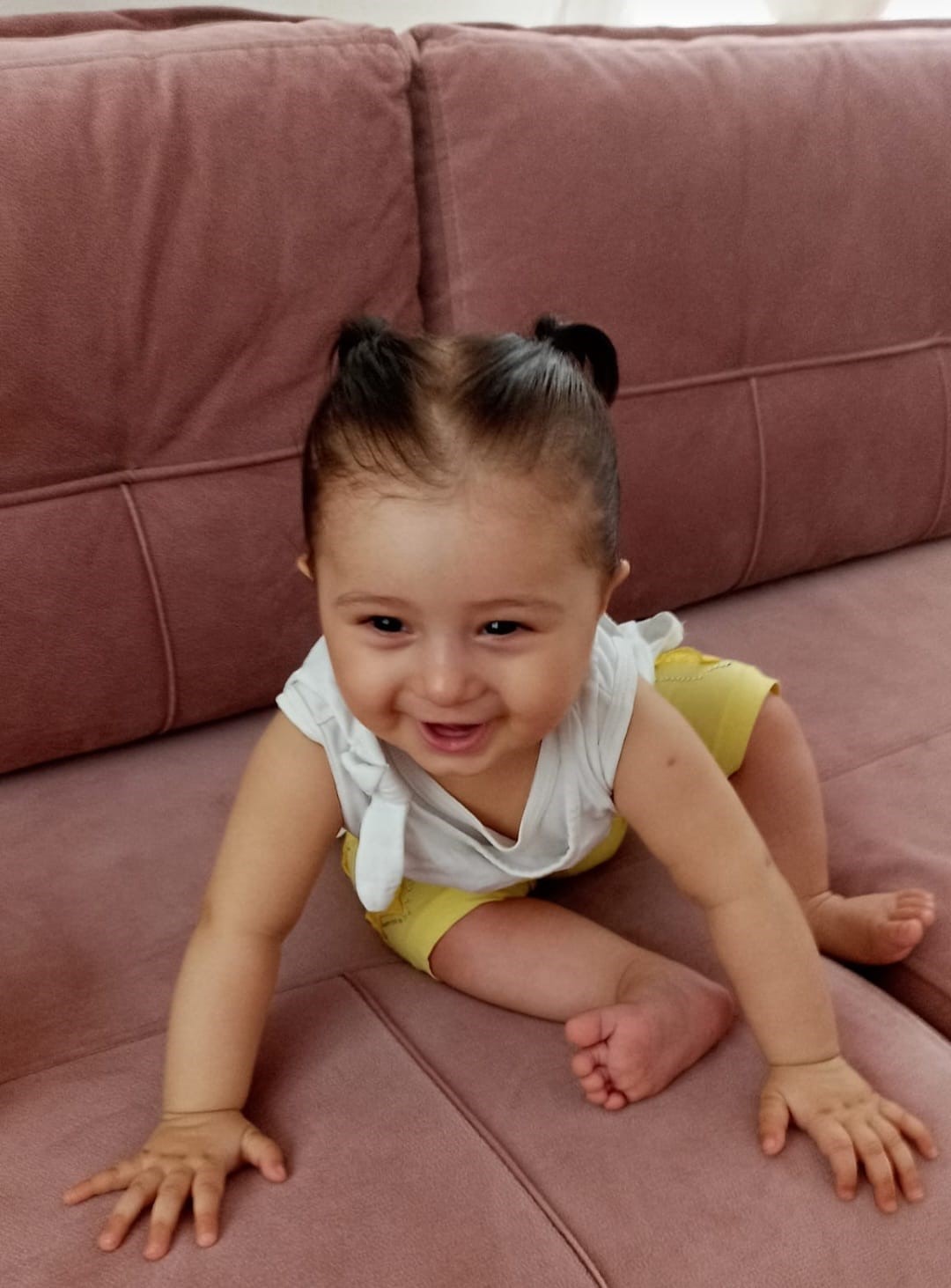 D&uuml;şt&uuml;ğ&uuml; havuzda boğulan minik Duru defnedildi
