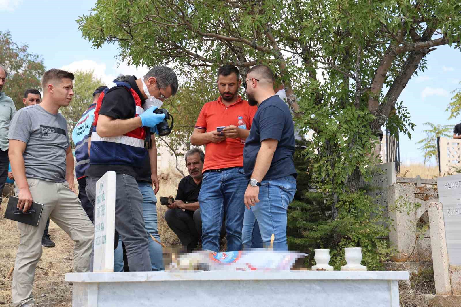 Elazığ’da kan donduran olay: Poşete sarılı bebek cesedi bulundu