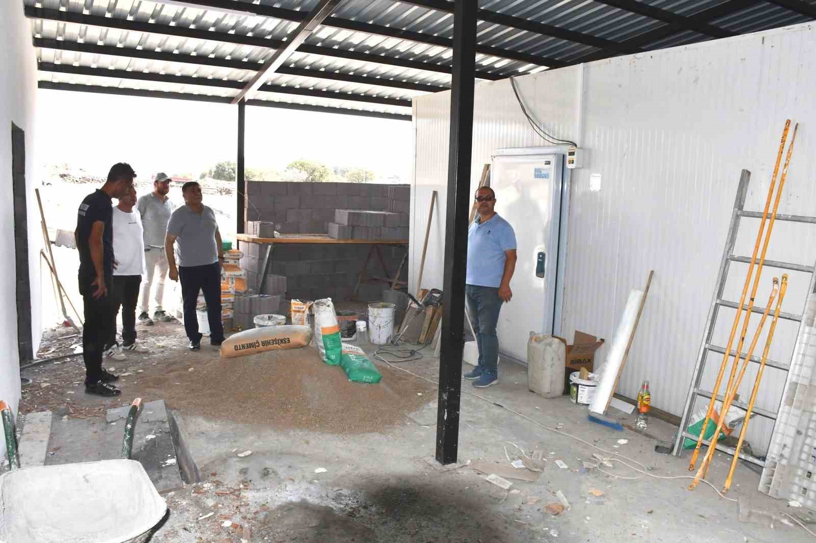 Emet Belediyesinden, &ldquo;Sağlıklı &Uuml;retim Tesisi İle S&uuml;t&rsquo;&uuml;n Zaferi&rdquo; başlıklı proje
