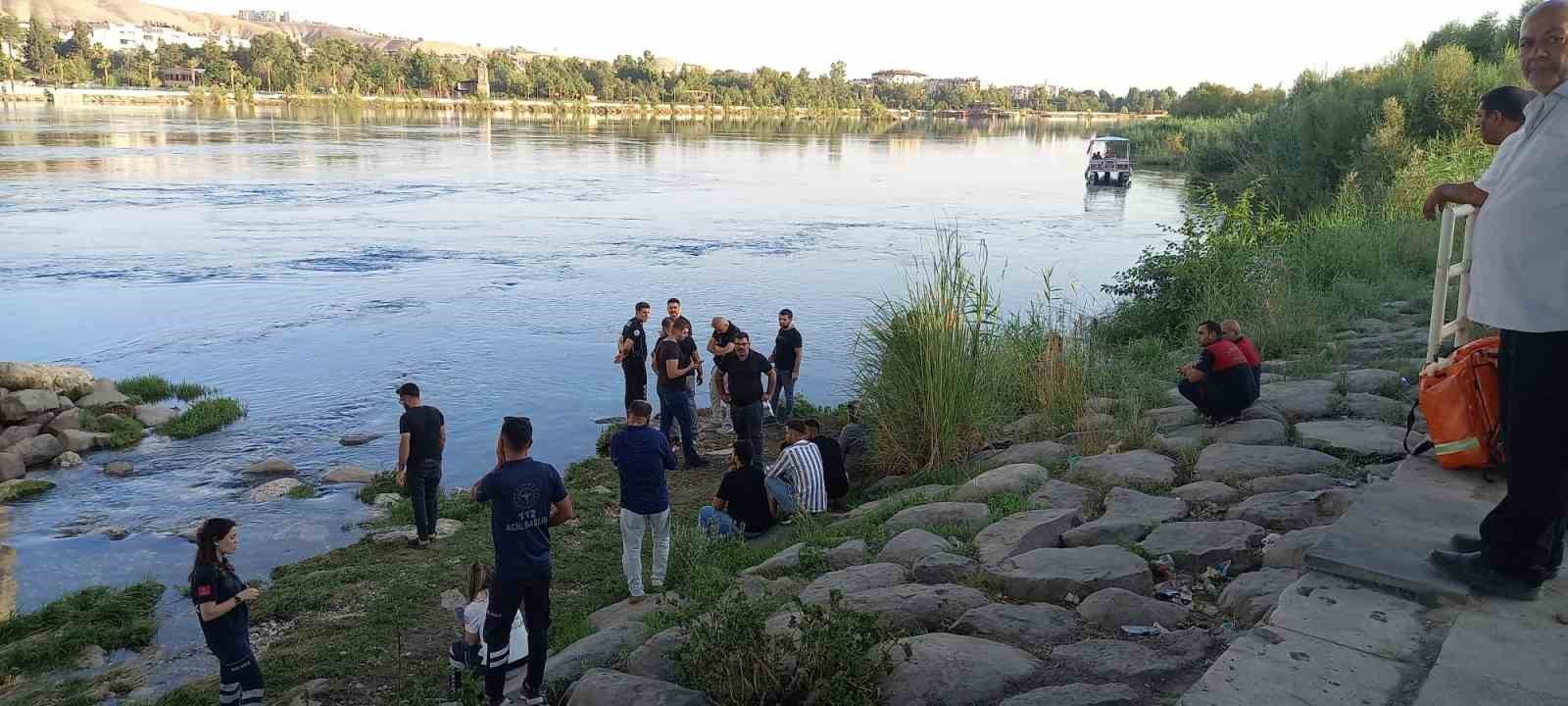 Şanlıurfa’da serinlemek için baraja gölüne giren çocuk boğuldu