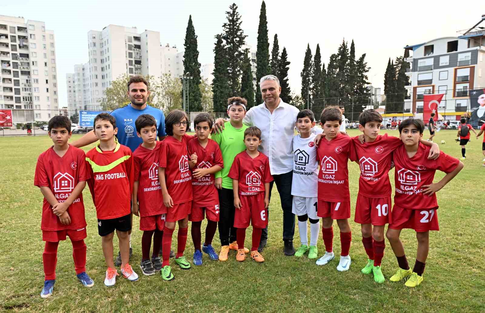 Muratpaşa Belediye Başkanı Ümit Uysal: ‘Muhteşem zafer bize ilham kaynağı’
