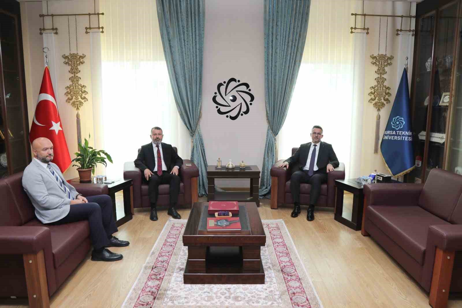 BT&Uuml; ve KB&Uuml;&rsquo;den akademik iş birliği
