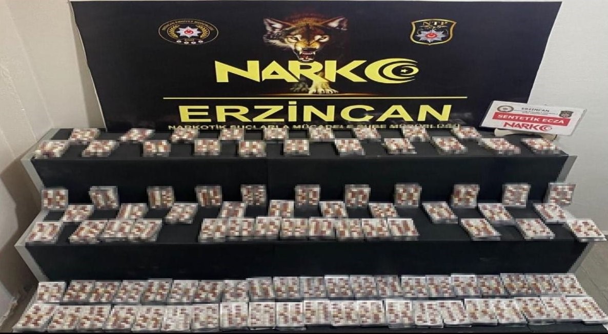 Erzincan polisi uyuşturucuya ge&ccedil;it vermiyor
