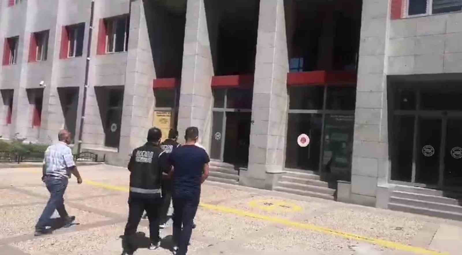 Erzurum’da kaçak sigara operasyonu: 2 şüpheli tutuklandı
