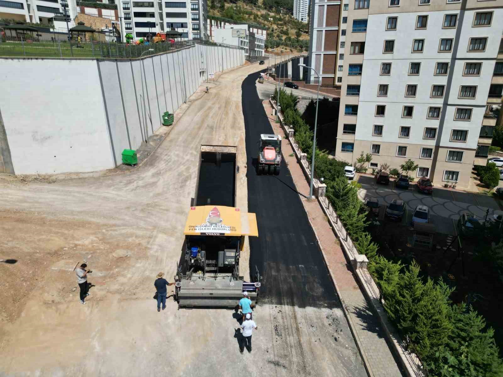 Kahramanmaraş’ta asfalt seferberliği sürüyor